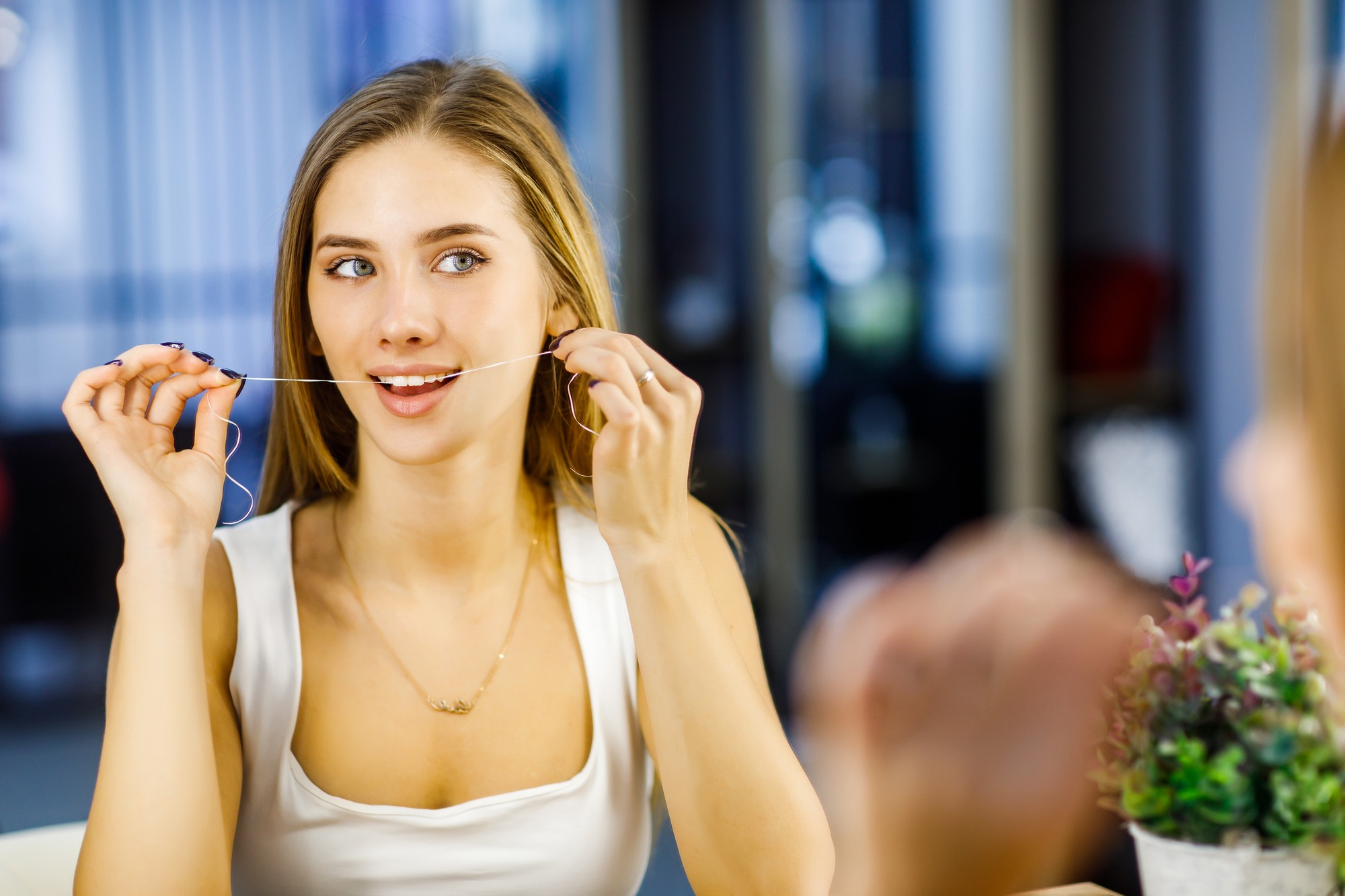 Easy Flossing Techniques 